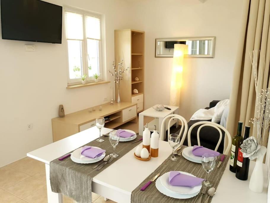 Apartments Regina Бол Экстерьер фото