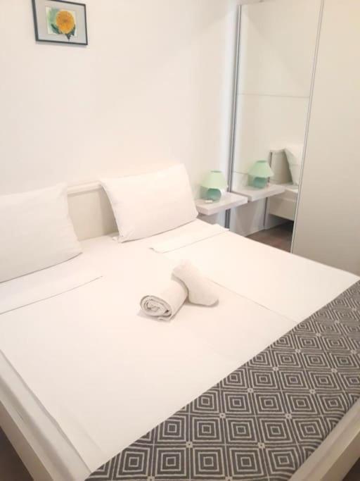Apartments Regina Бол Экстерьер фото