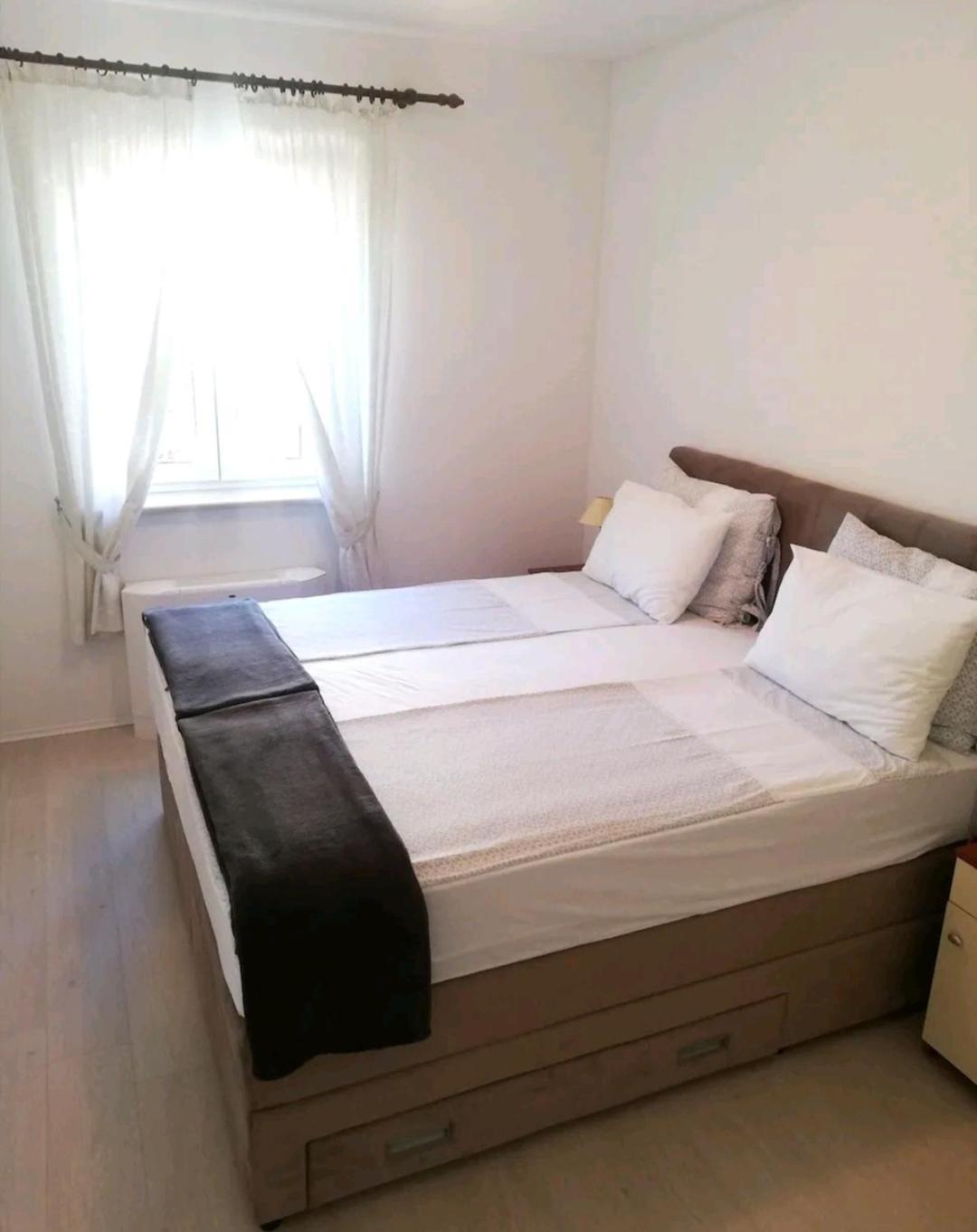 Apartments Regina Бол Экстерьер фото
