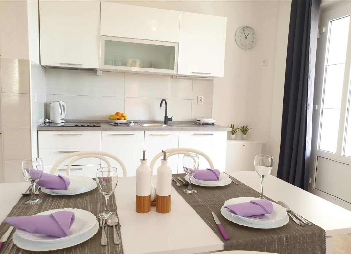 Apartments Regina Бол Экстерьер фото
