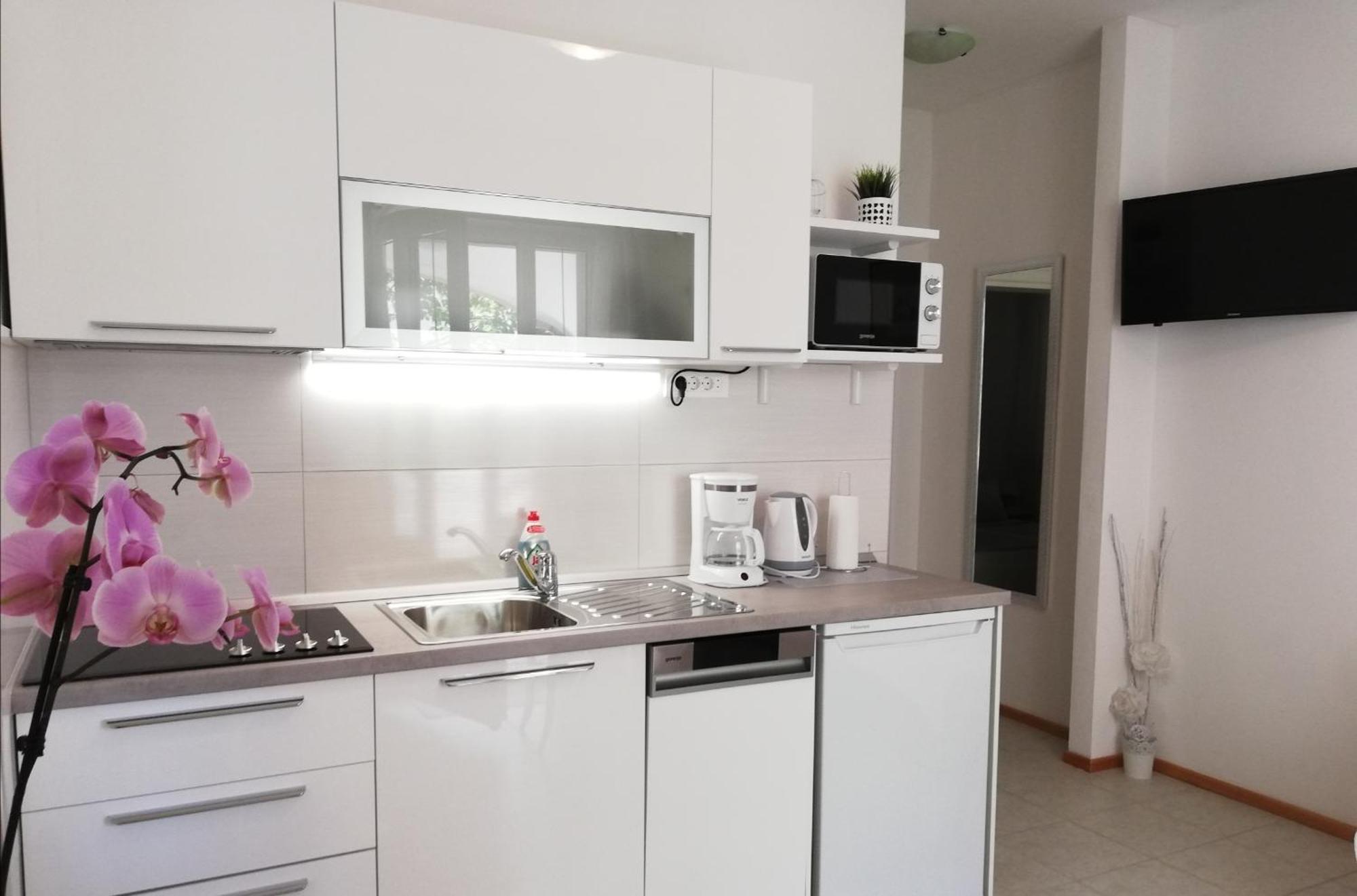 Apartments Regina Бол Экстерьер фото